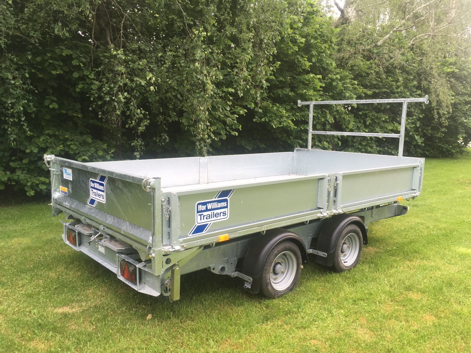 Remorque Tribenne et Plateau Ifor Williams – Image 10