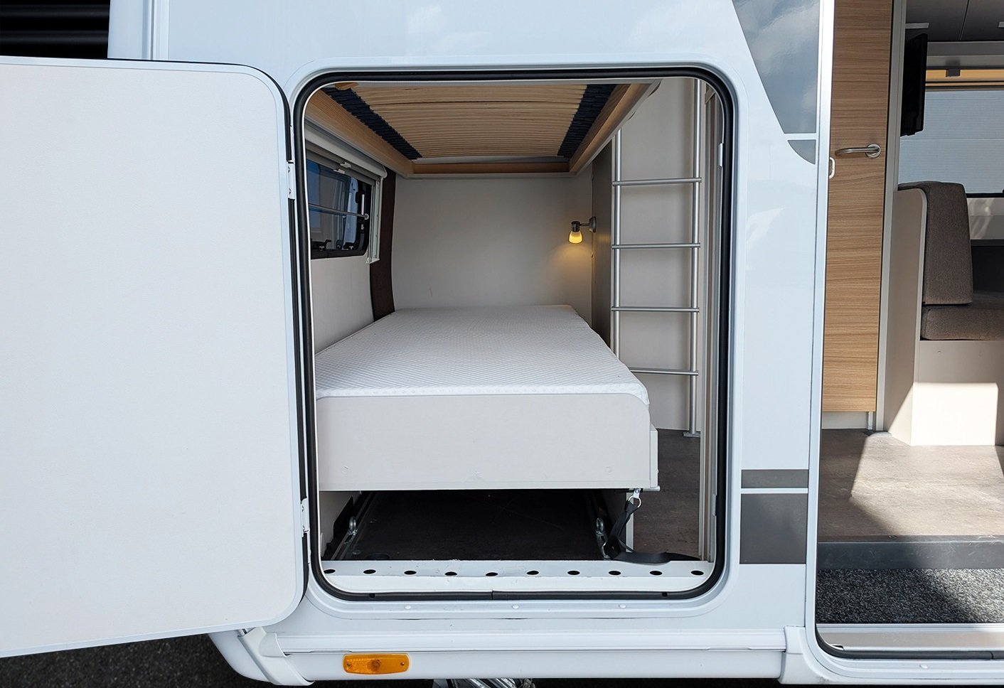Caravane Dethleffs Génération 515 QSK – Image 7