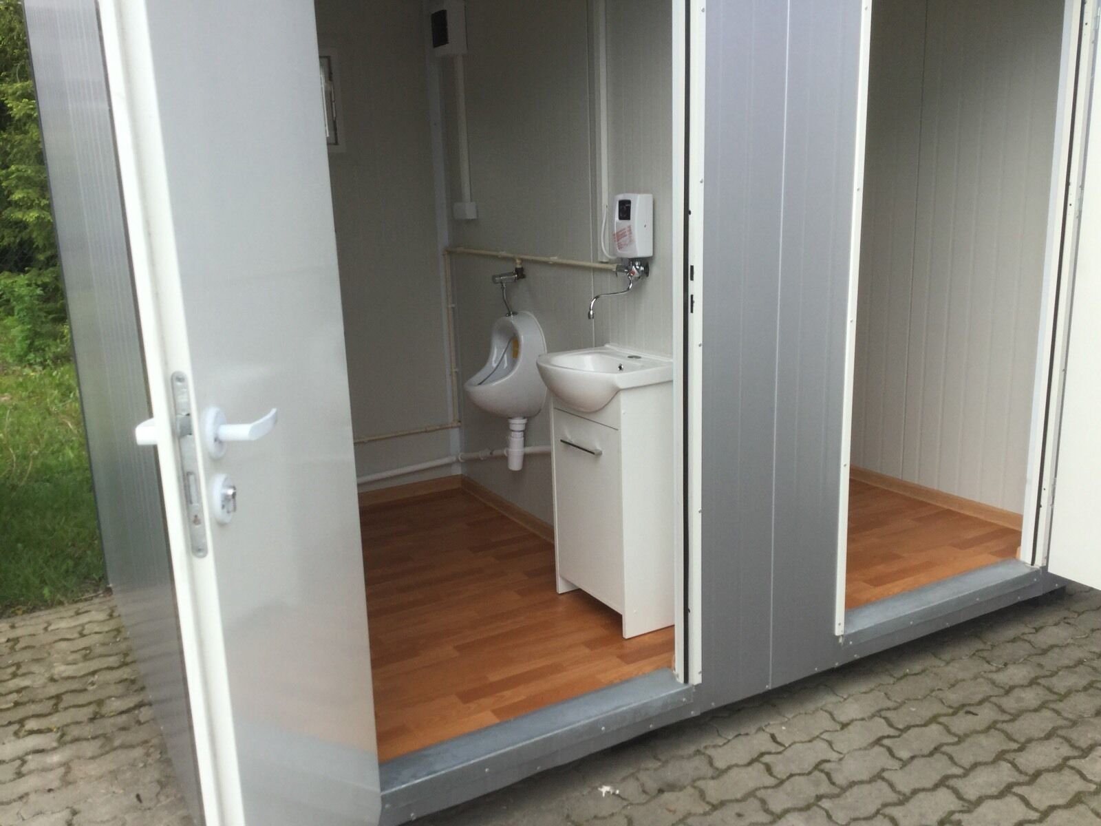 Conteneur sanitaire de toilette double cabine – Image 13