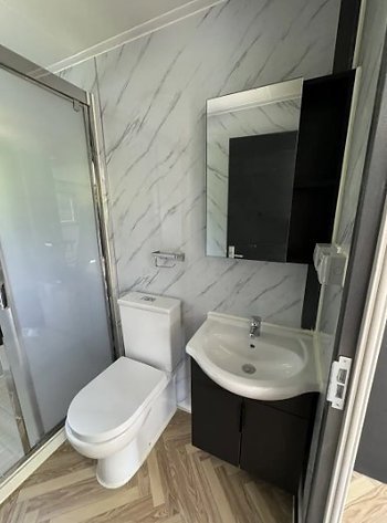 Conteneur Mobile - Tiny House avec Deux Chambres et Cuisine – Image 3