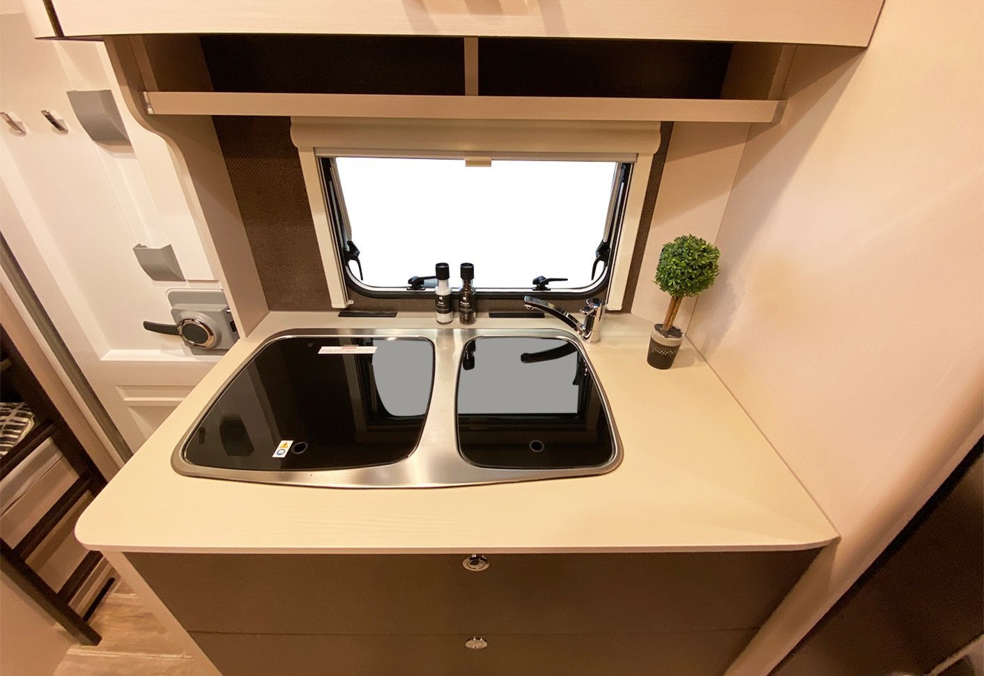 Caravane Dethleffs c'go 465 KR – Image 8