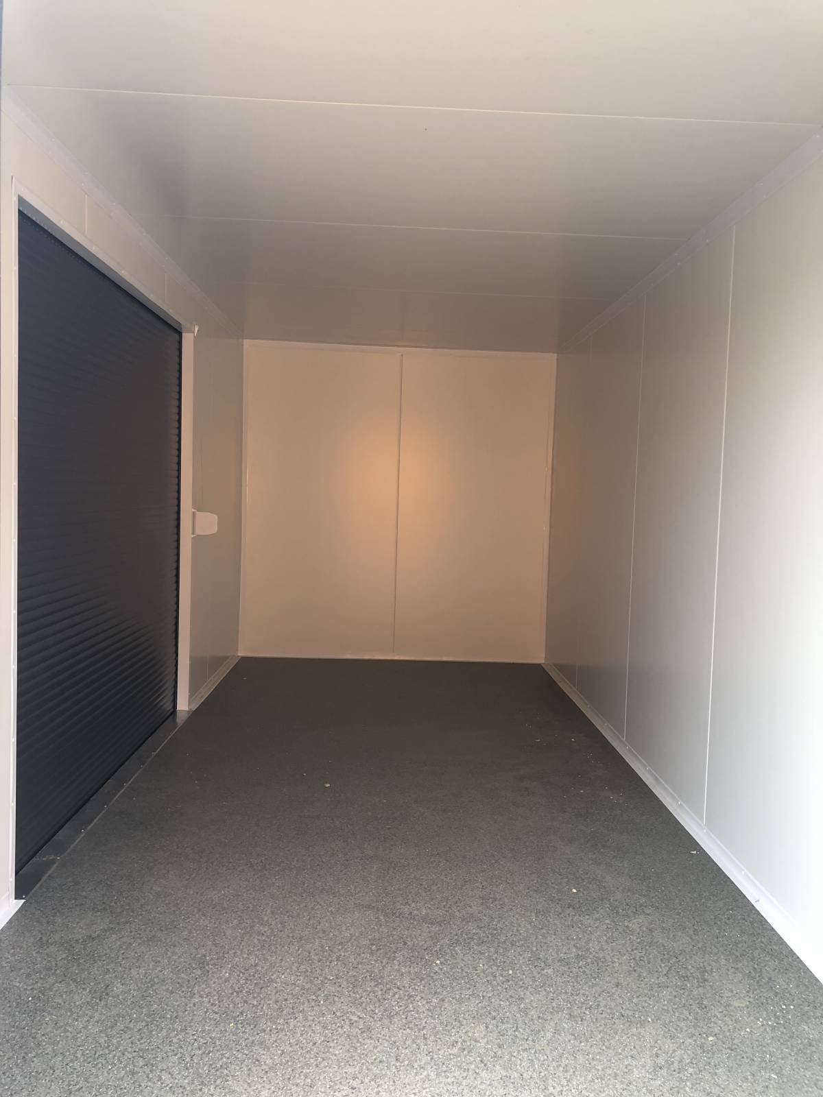 Conteneur commercial avec volet roulant 2,5 x 6m – Image 10