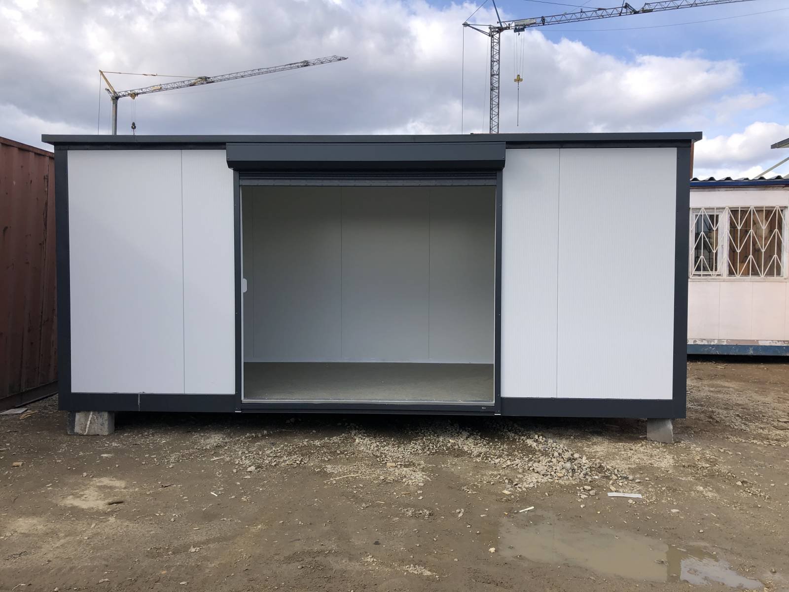 Conteneur commercial avec volet roulant 2,5 x 6m – Image 13