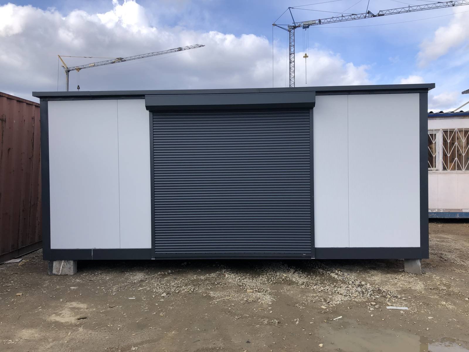 Conteneur commercial avec volet roulant 2,5 x 6m – Image 3
