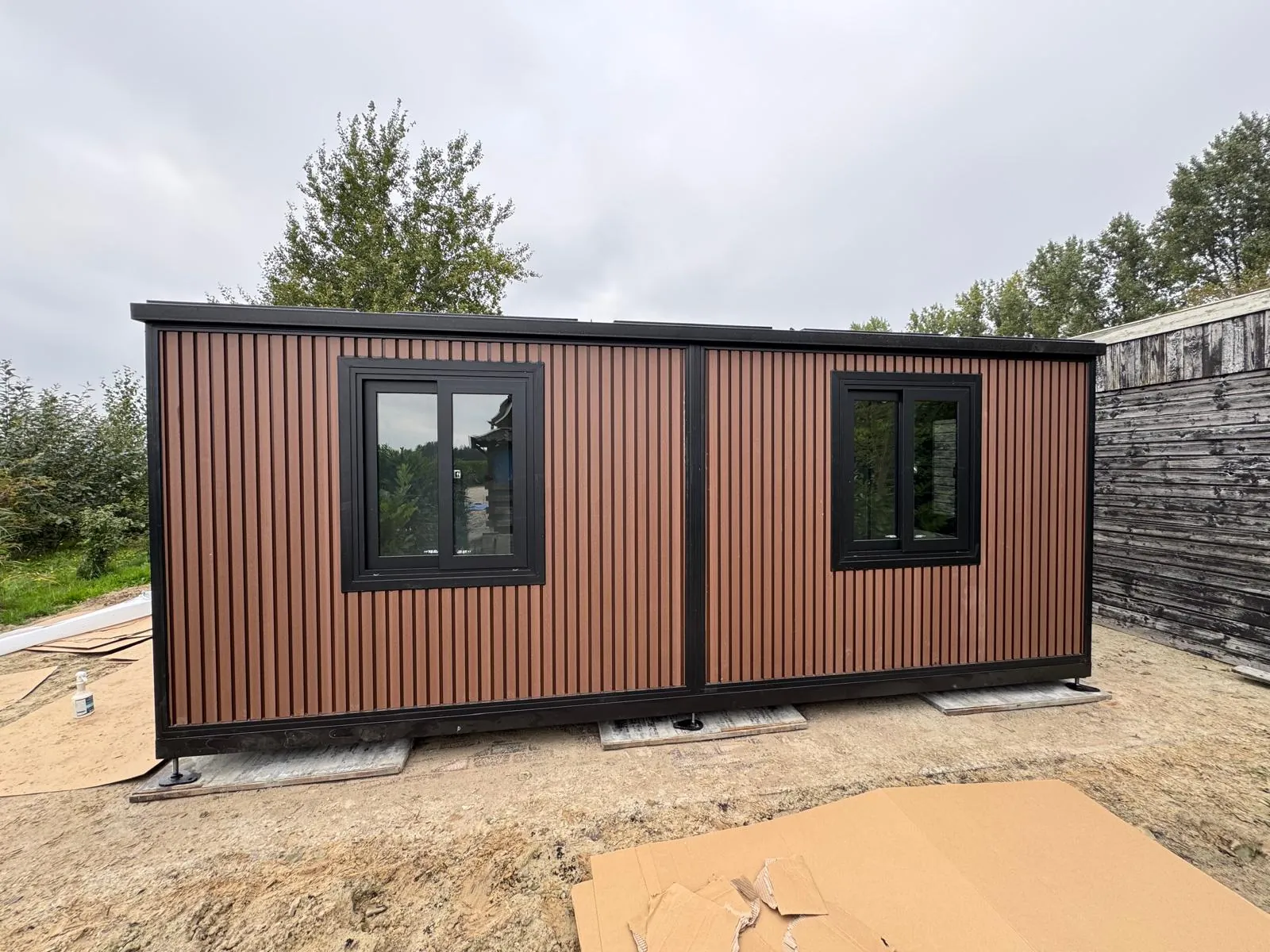 Conteneur maison 36,5 m², 2 chambres, salle de bain et cuisine – Image 3