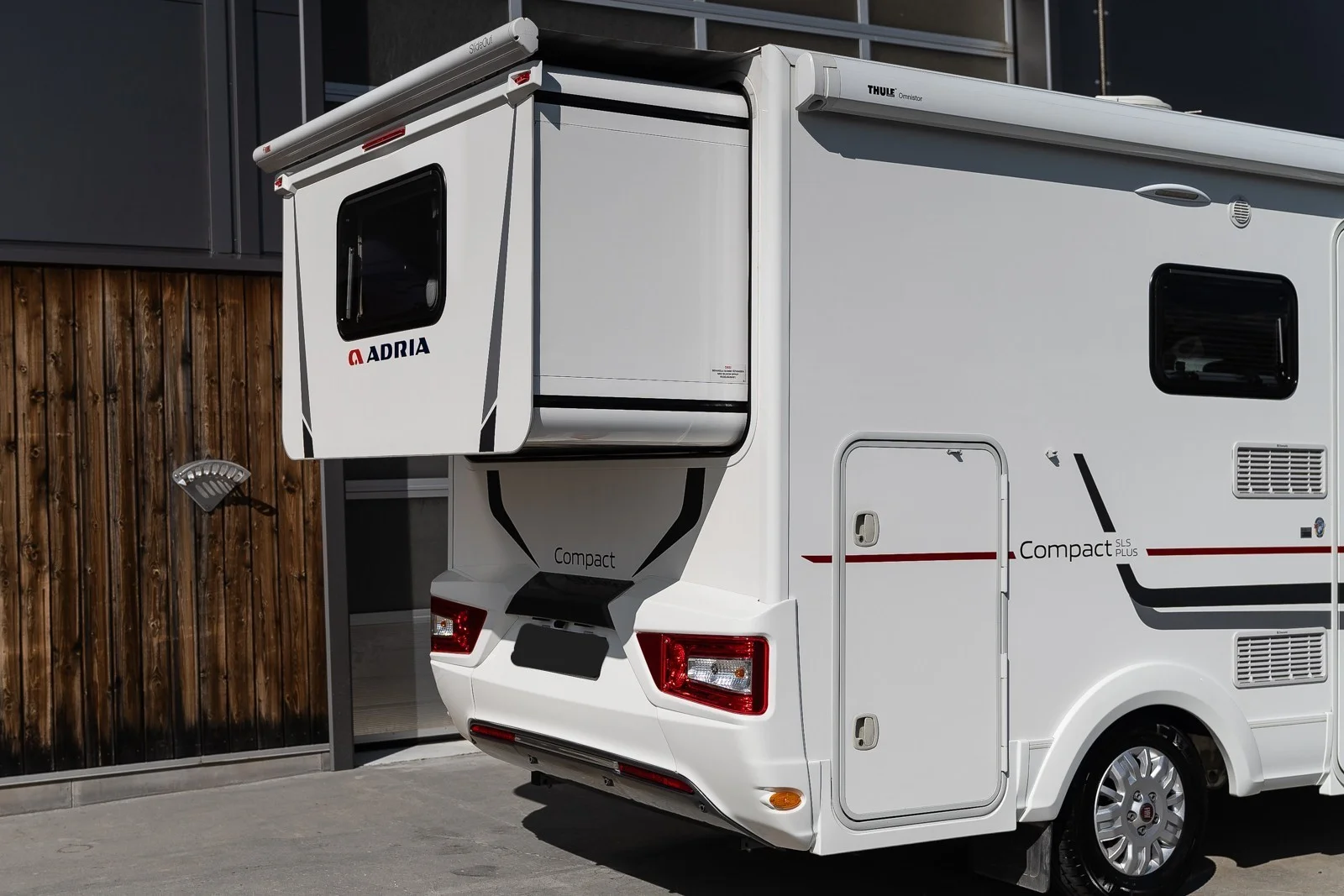 Camping-car Adria Compact SLS Slide Out – Image 20