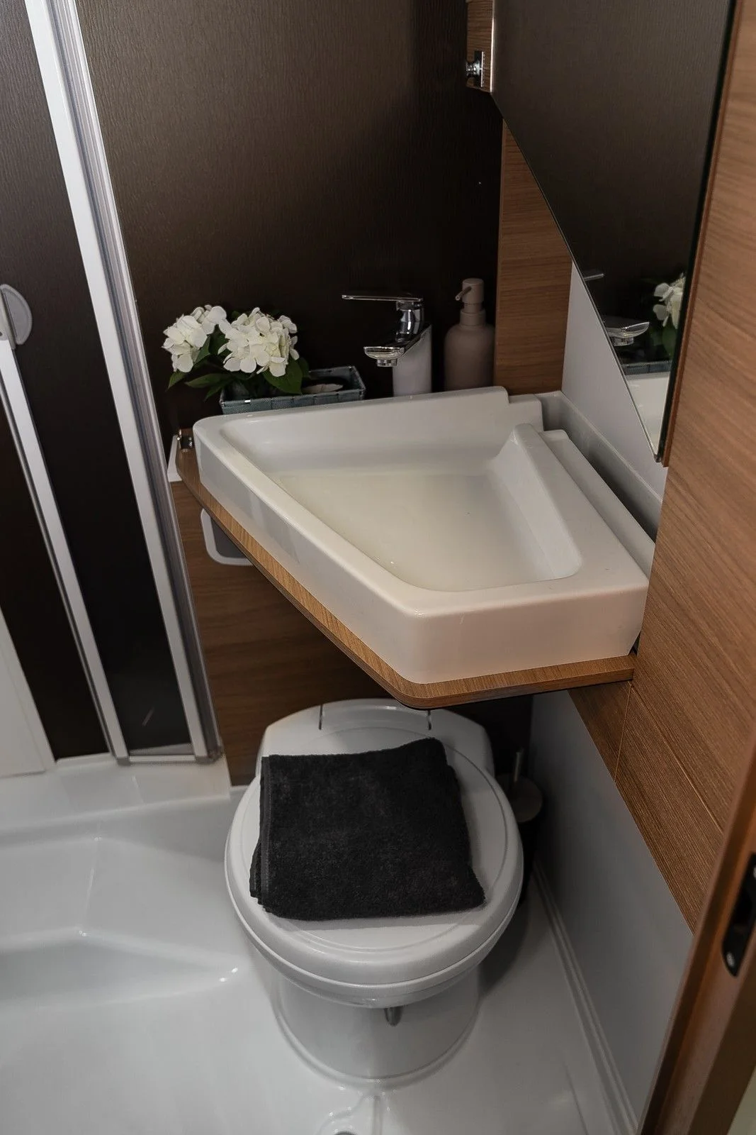 Camping-car Adria Compact SLS Slide Out – Image 40