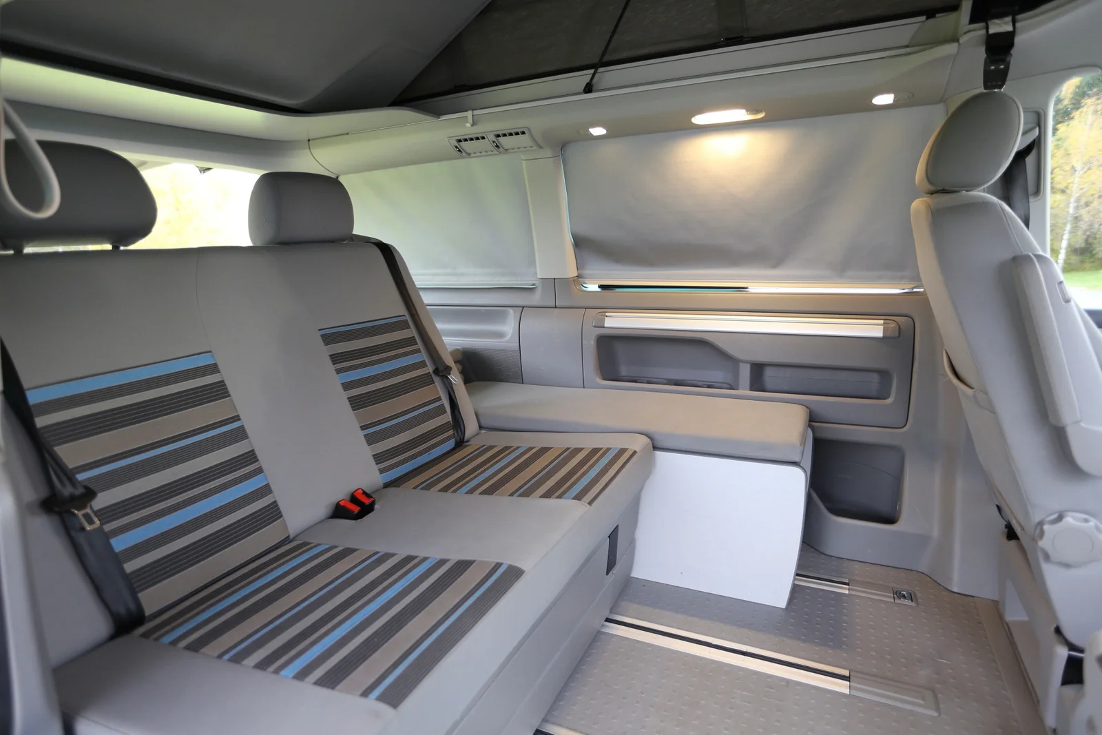 VW California BEACH EDITION 2015 180 CV 2.0 TDI – Image 15